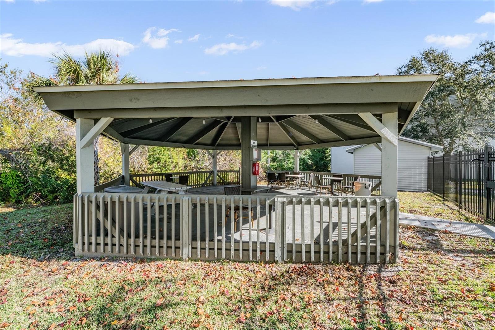 OAKLEAF CLUSTER HOMES - Residential