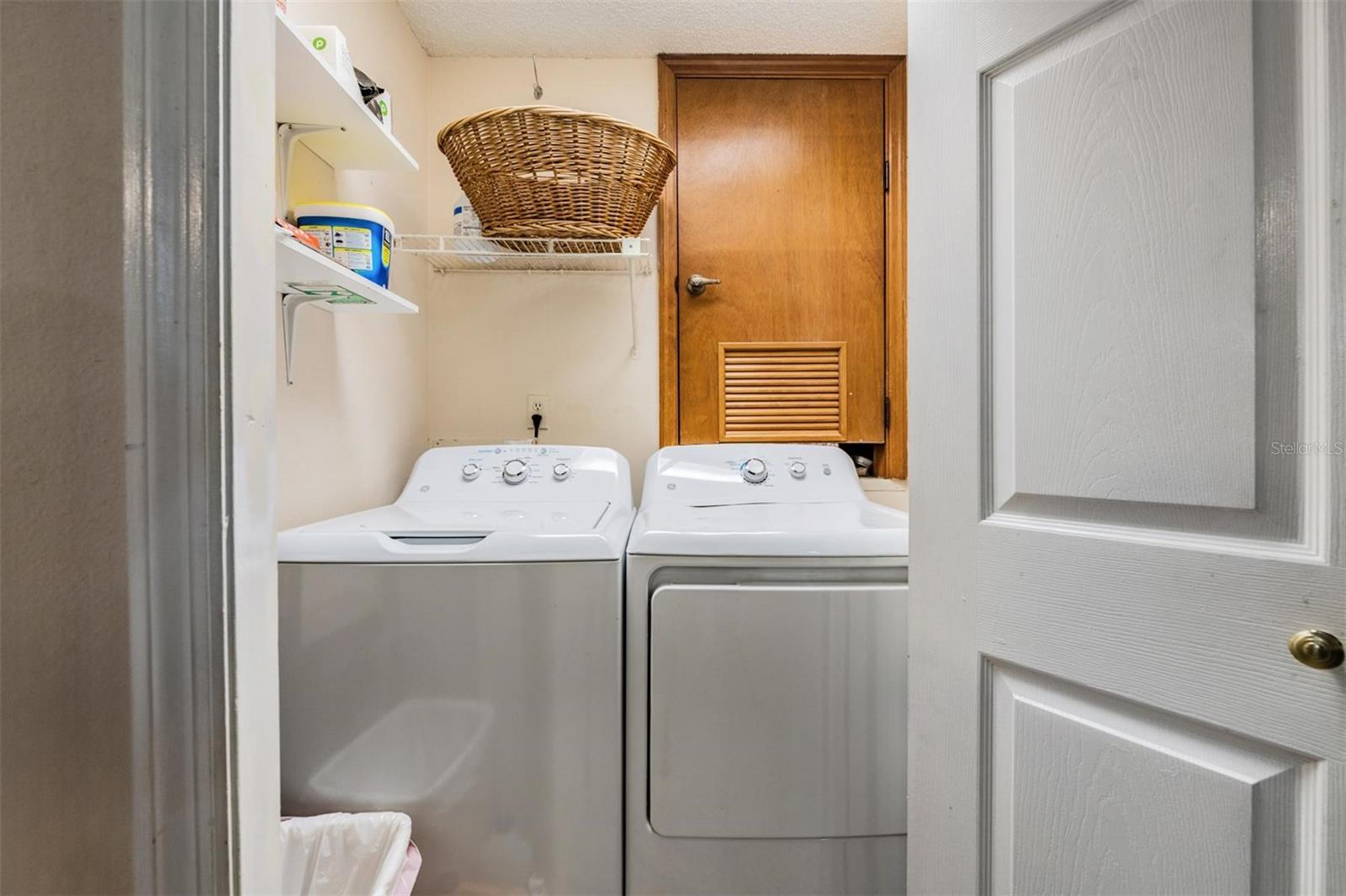 OAKLEAF CLUSTER HOMES - Residential