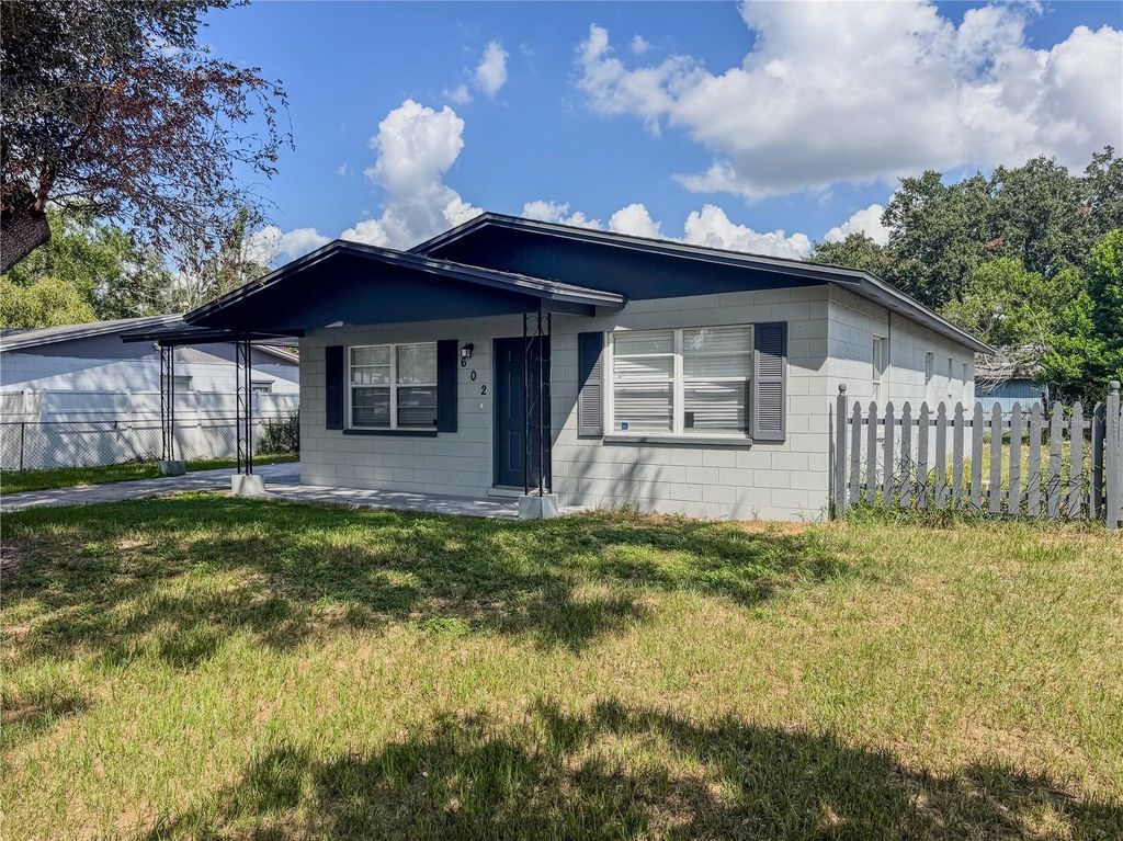 Photo of 602 Taylor Boulevard, Winter Haven, FL 33880 (MLS # P4936558)