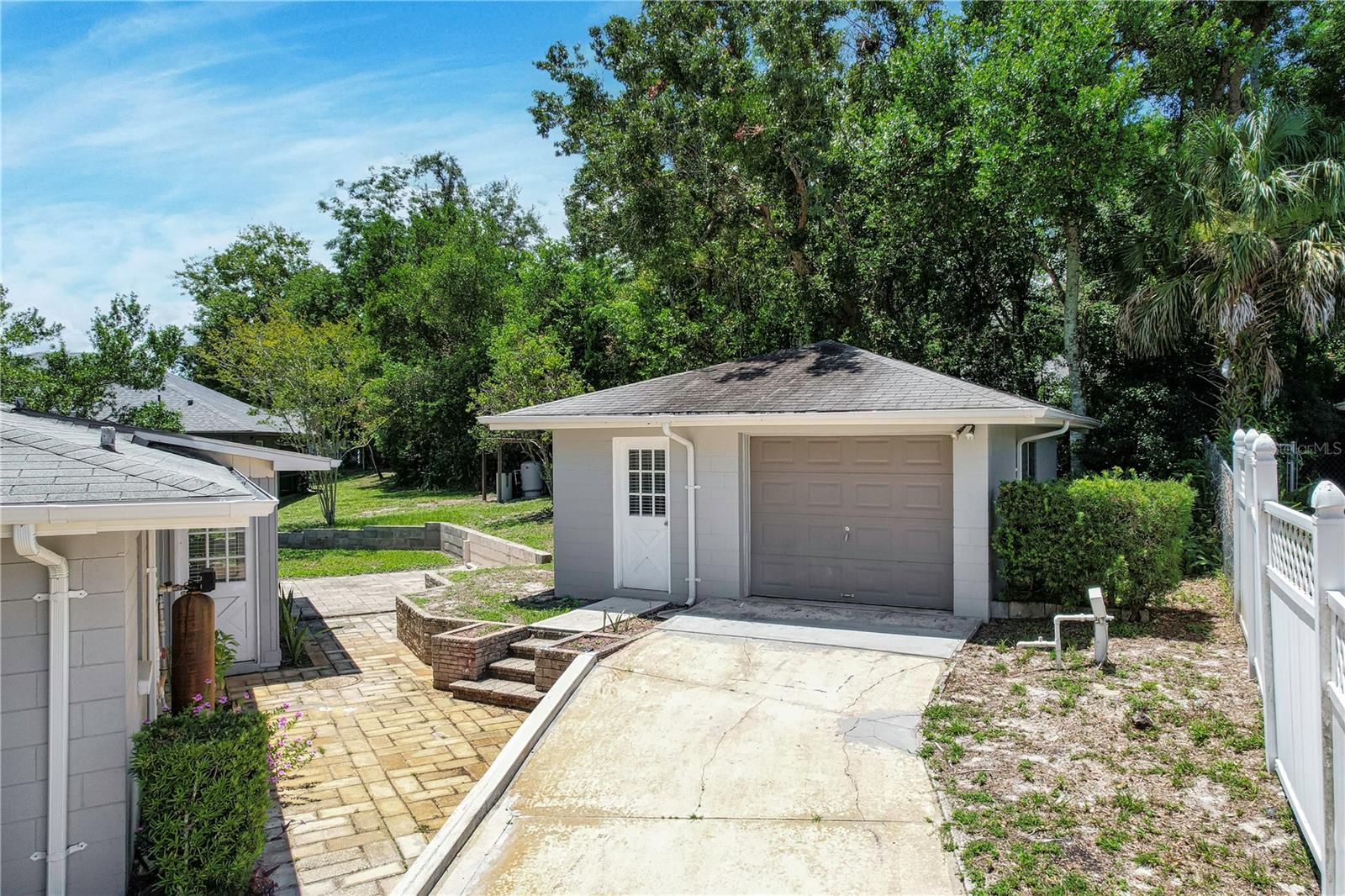 265 W CONSTANCE ROAD