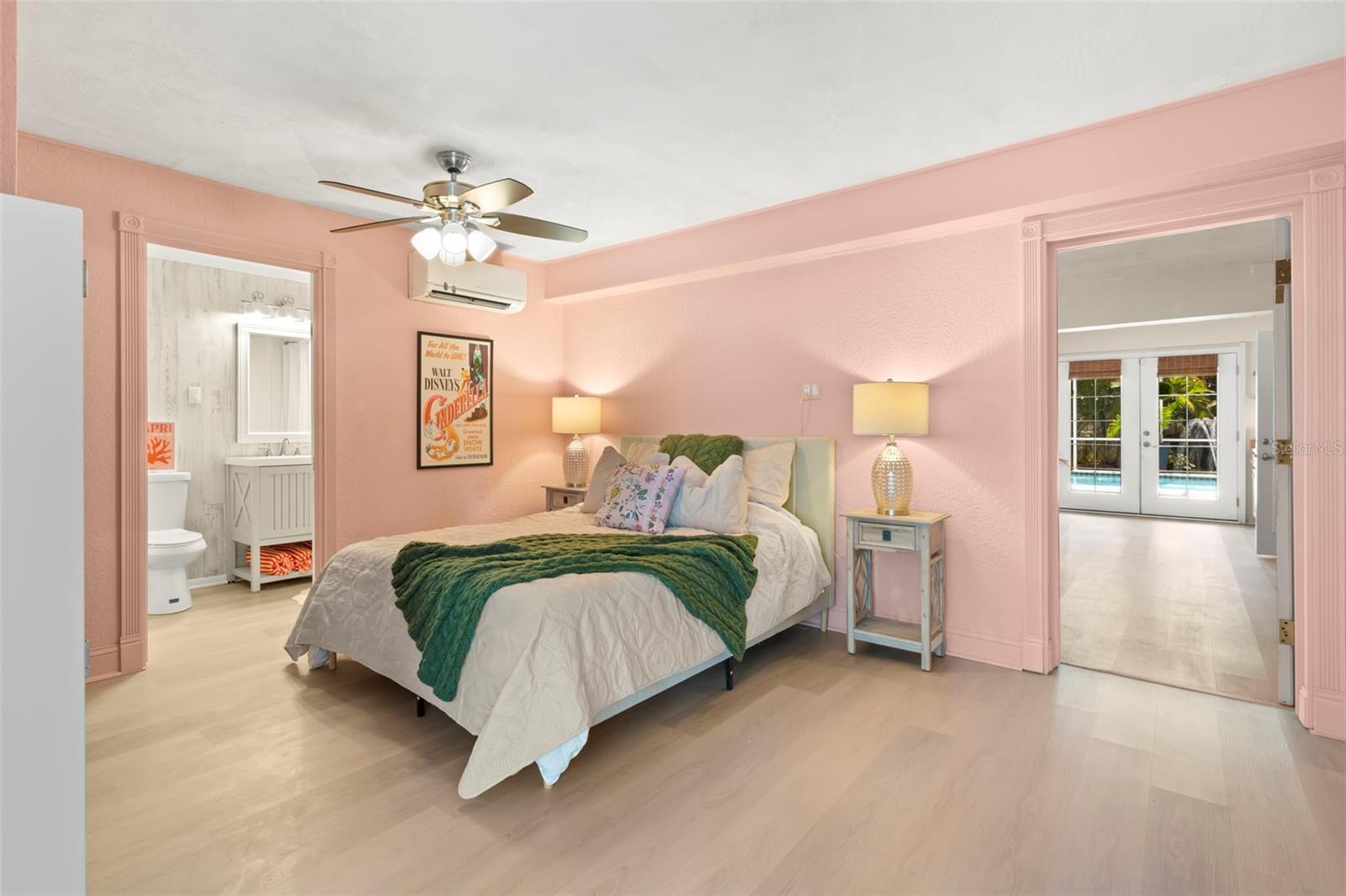 TIERRA VERDE - Residential