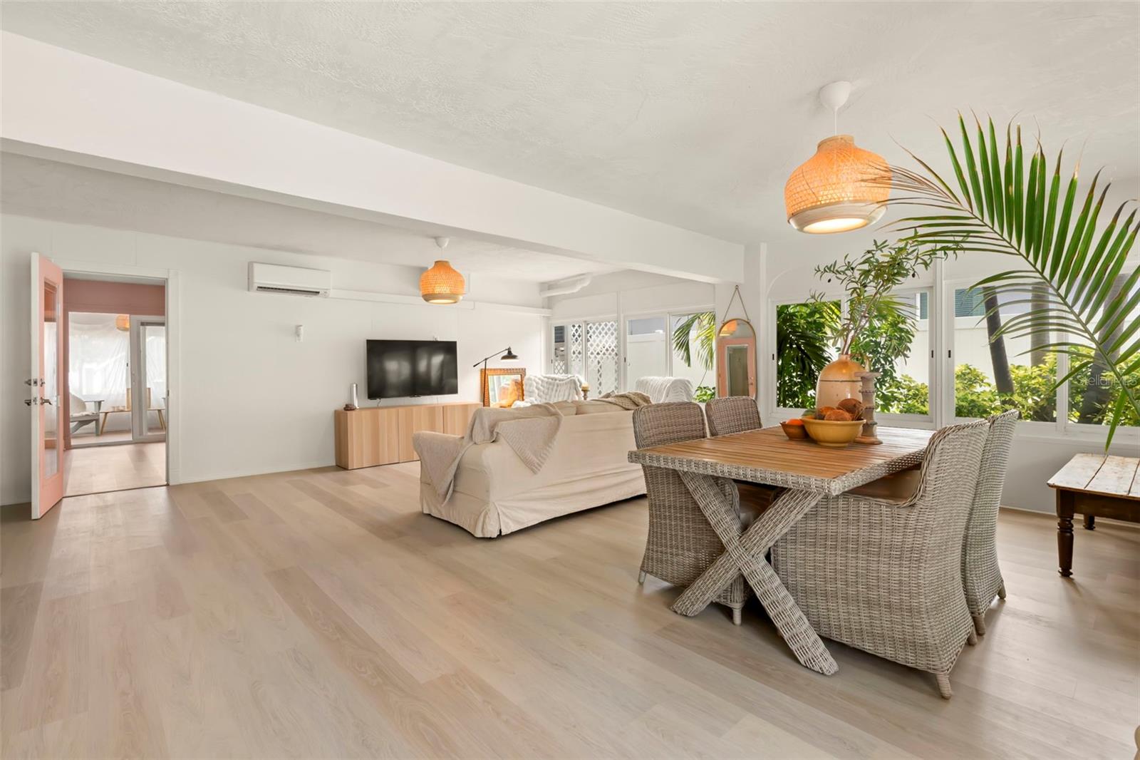 TIERRA VERDE - Residential