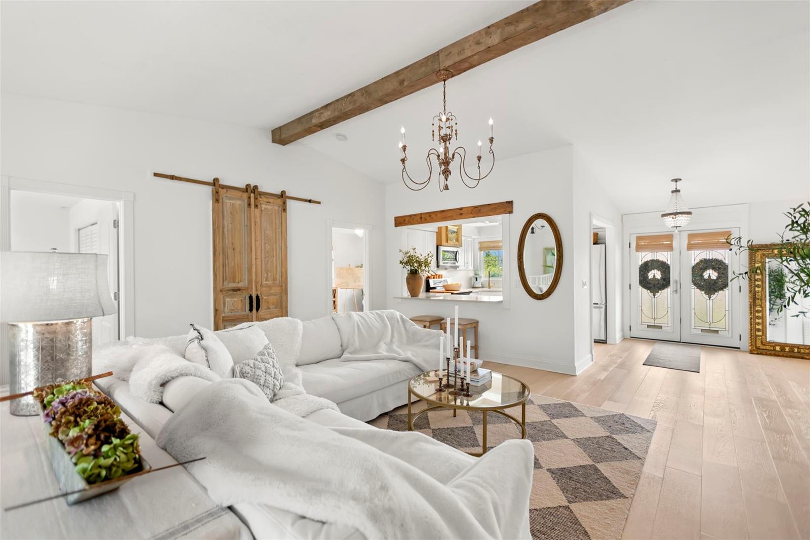 TIERRA VERDE - Residential