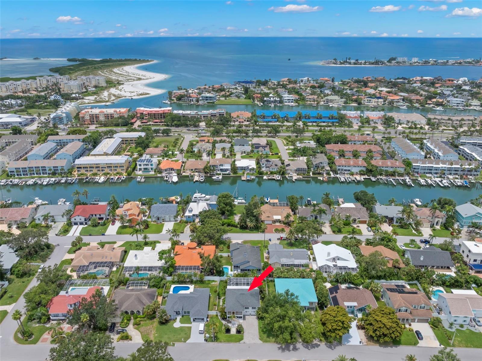 TIERRA VERDE - Residential