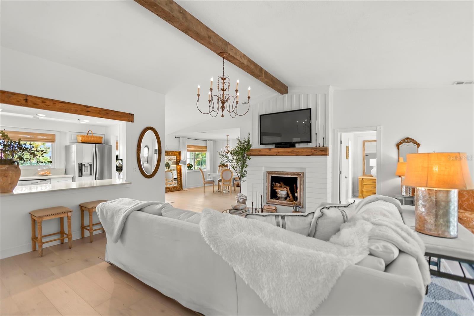 TIERRA VERDE - Residential