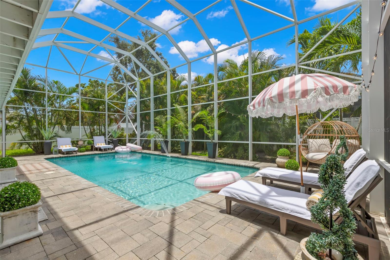 TIERRA VERDE - Residential