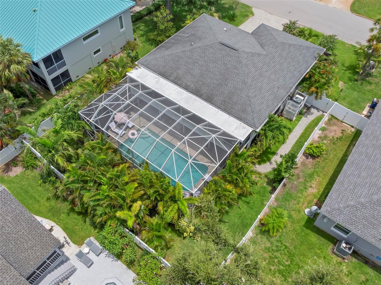 TIERRA VERDE - Residential