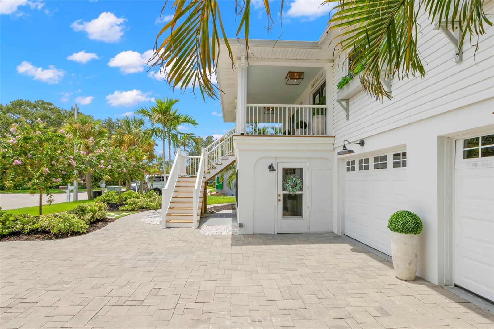 TIERRA VERDE - Residential