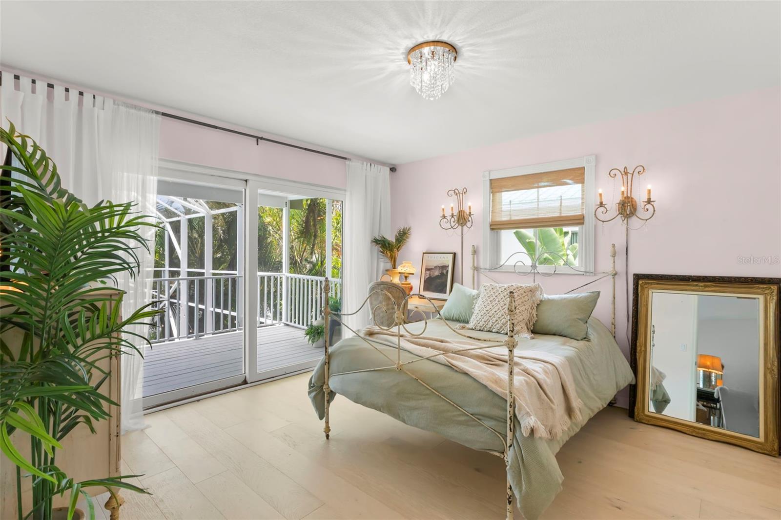 TIERRA VERDE - Residential