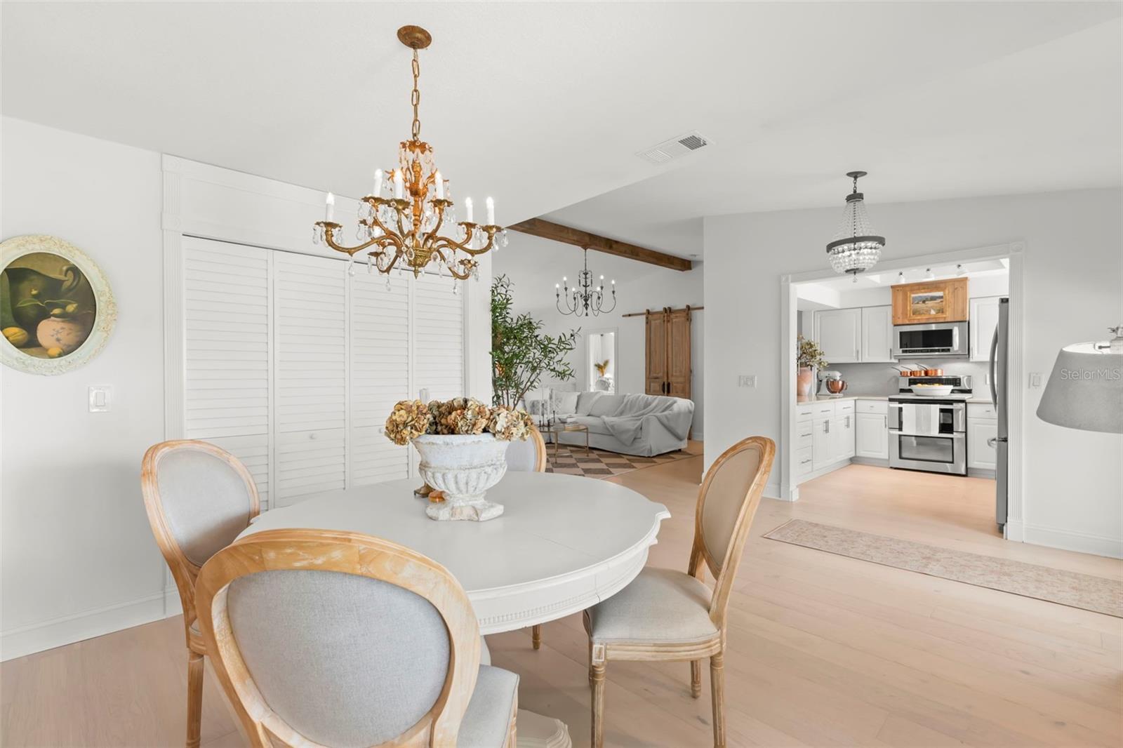 TIERRA VERDE - Residential