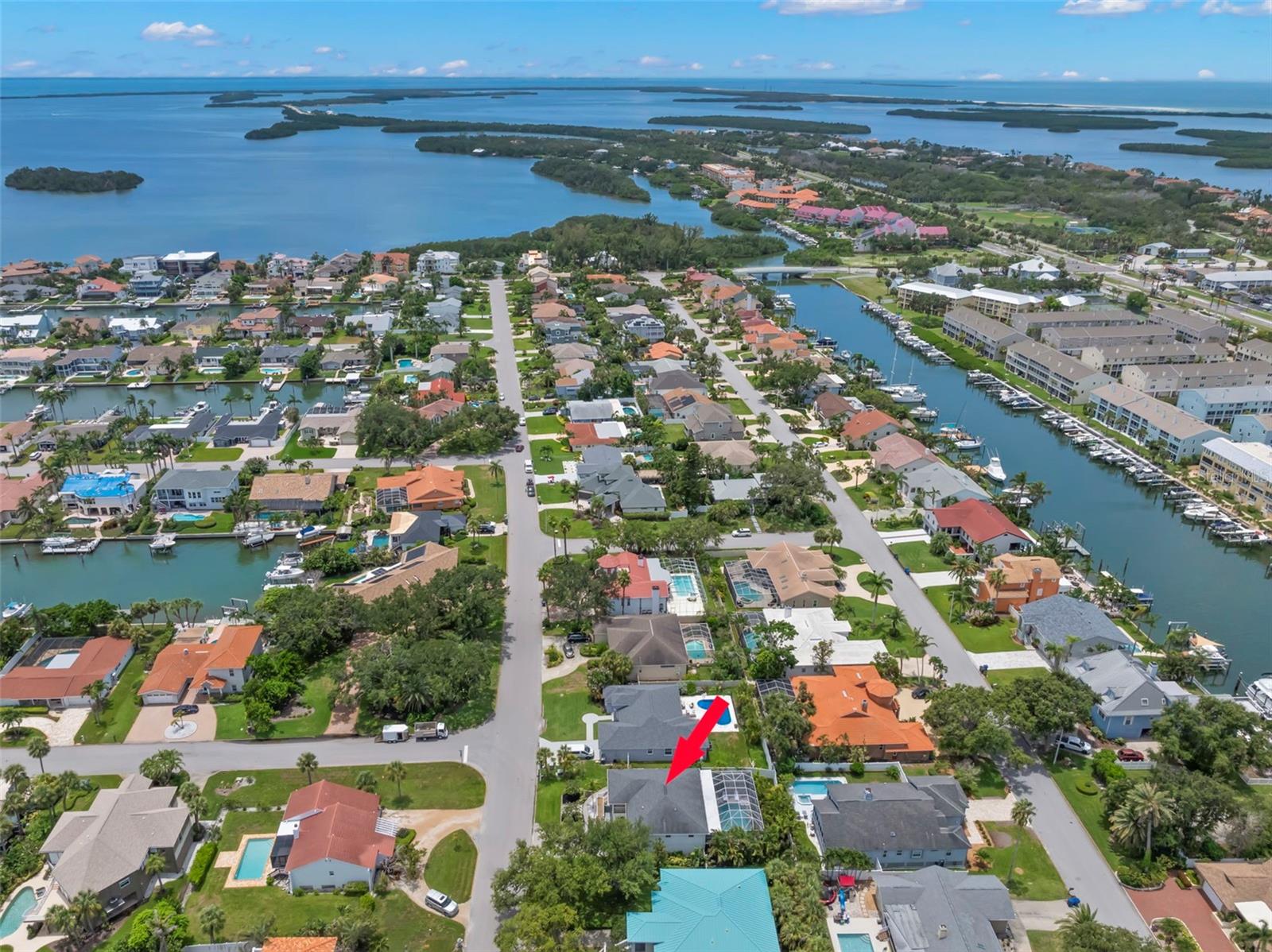 TIERRA VERDE - Residential