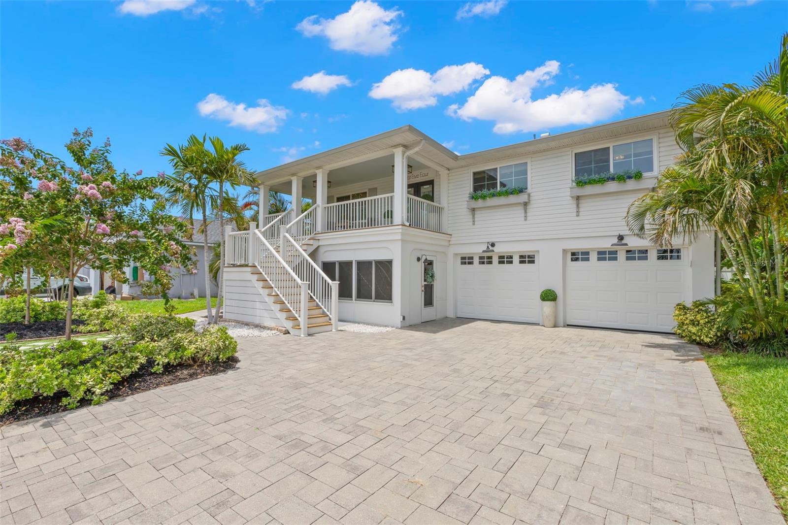 TIERRA VERDE - Residential