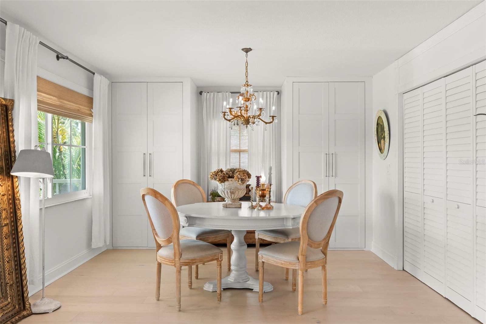 TIERRA VERDE - Residential