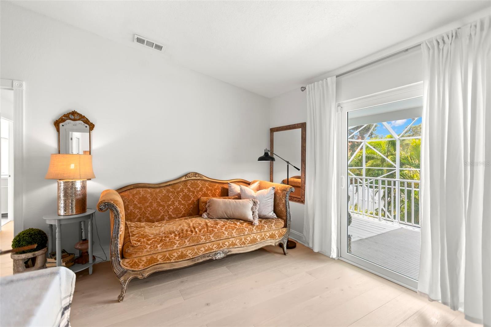 TIERRA VERDE - Residential