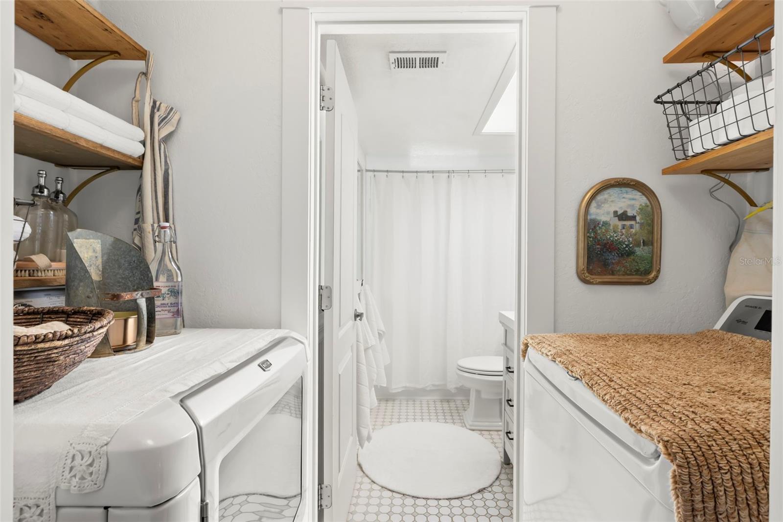 TIERRA VERDE - Residential