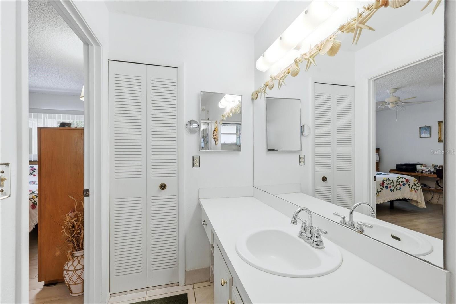 DESOTO SQUARE VILLAS PH II - Residential