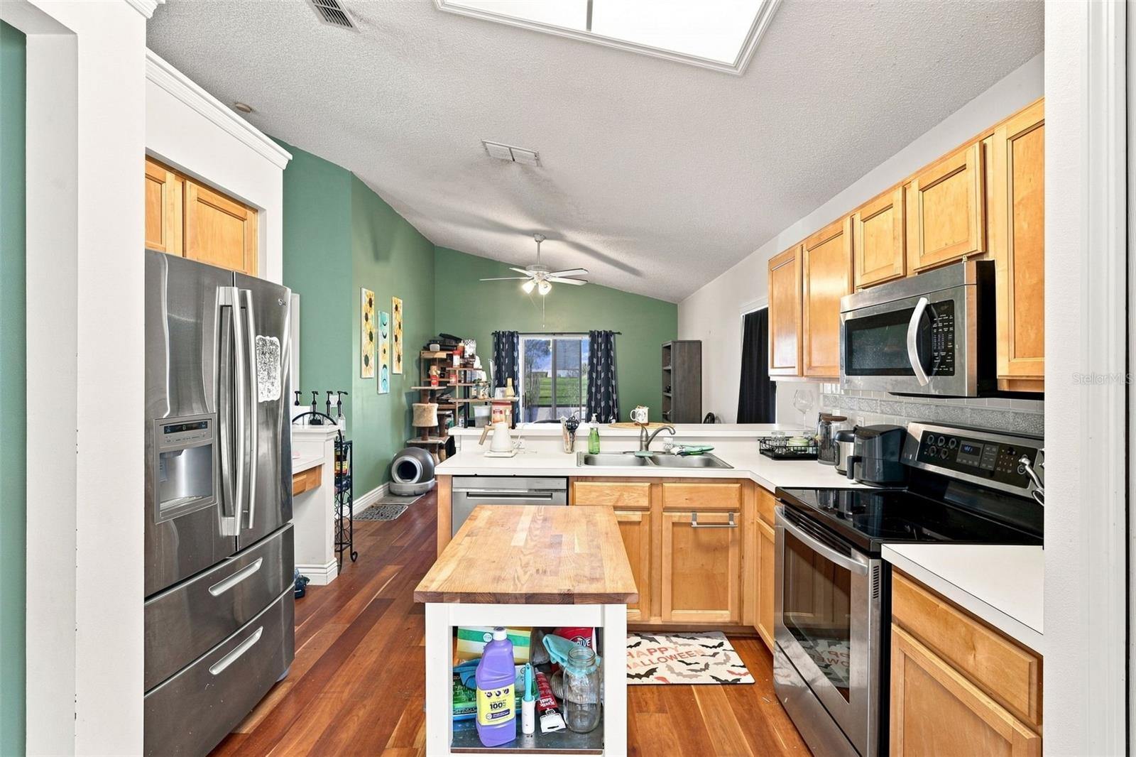13637 EMERALDVIEW DRIVE