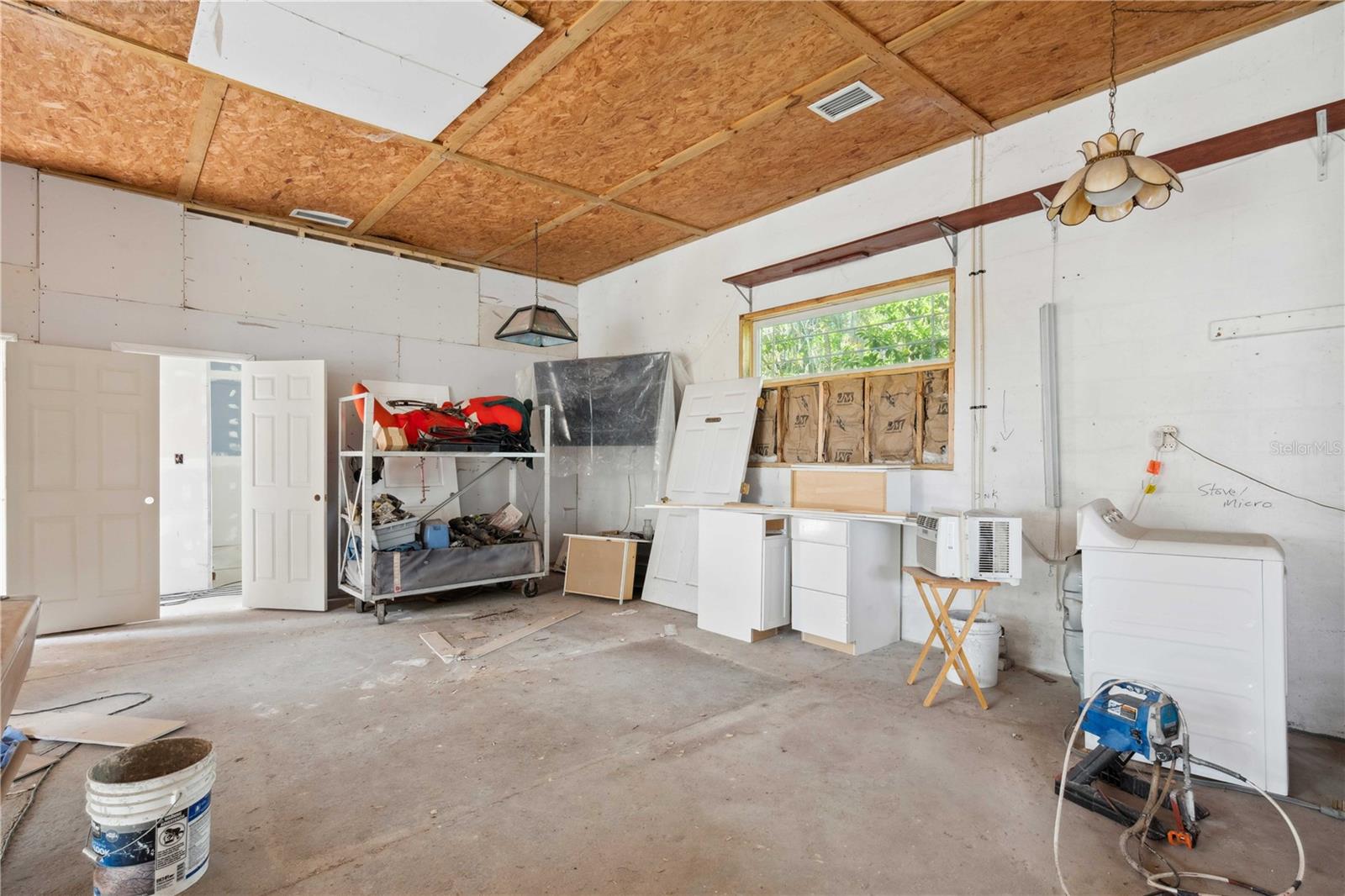 ACREAGE - Residential