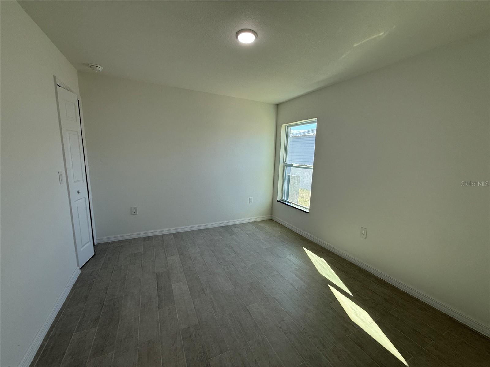 PORT CHARLOTTE SUB 51 - Residential Lease