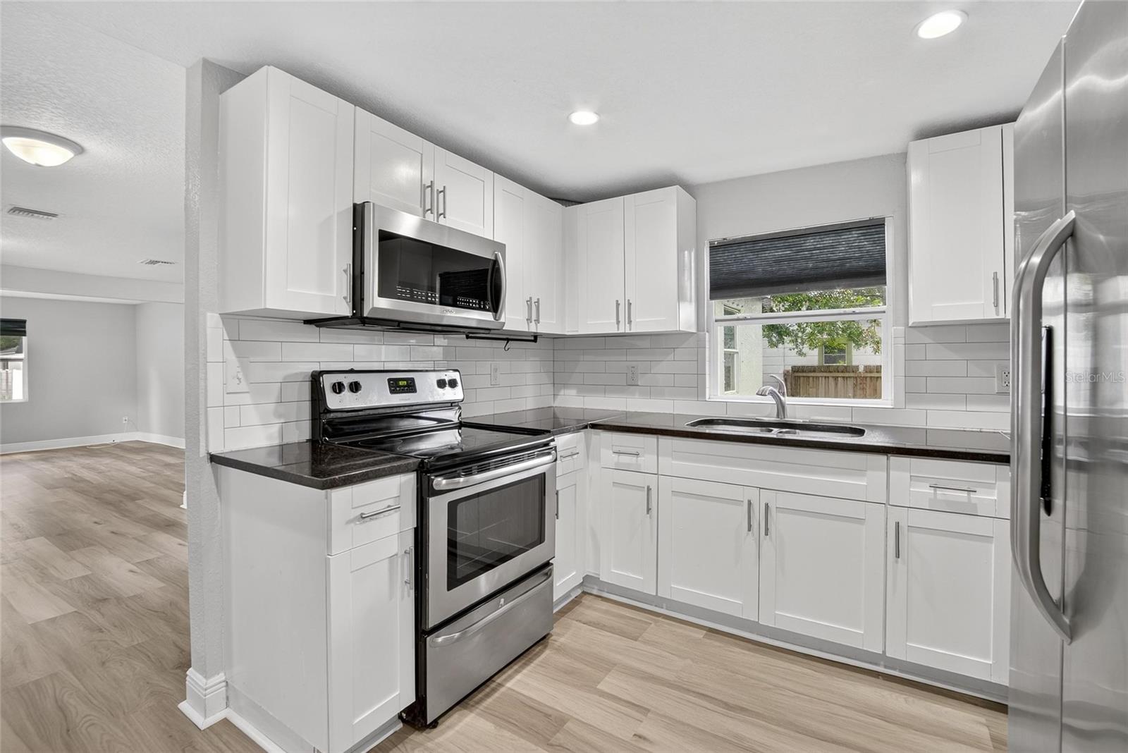 MANOR HEIGHTS NORTH - Residential