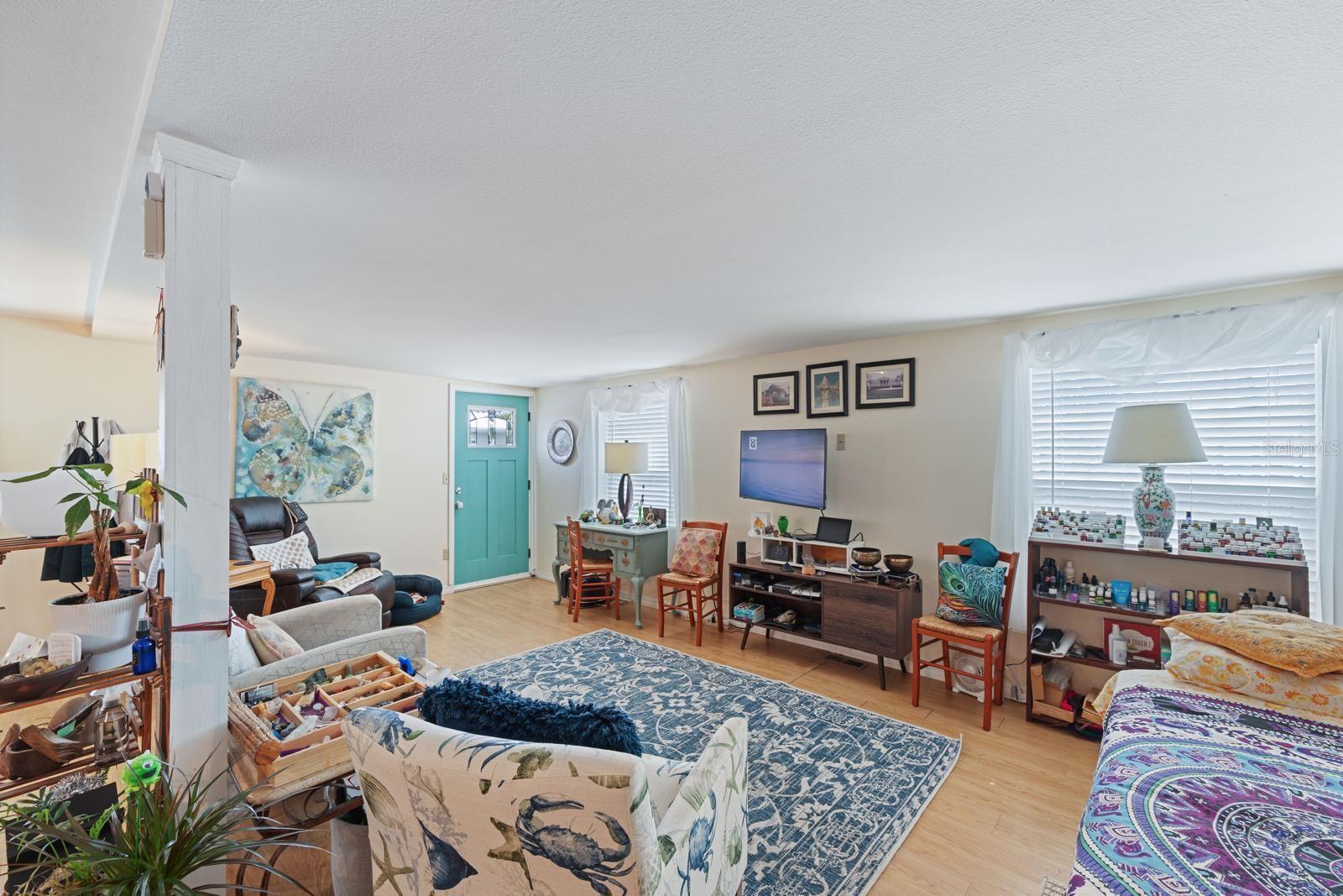 TRI-PAR ESTATES - Residential