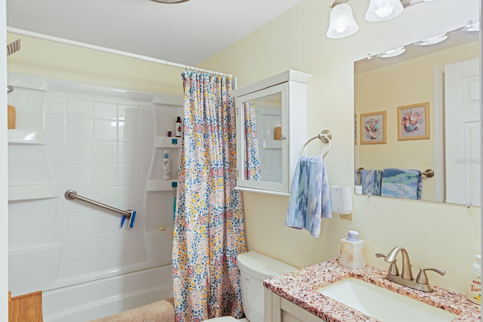 TRI-PAR ESTATES - Residential