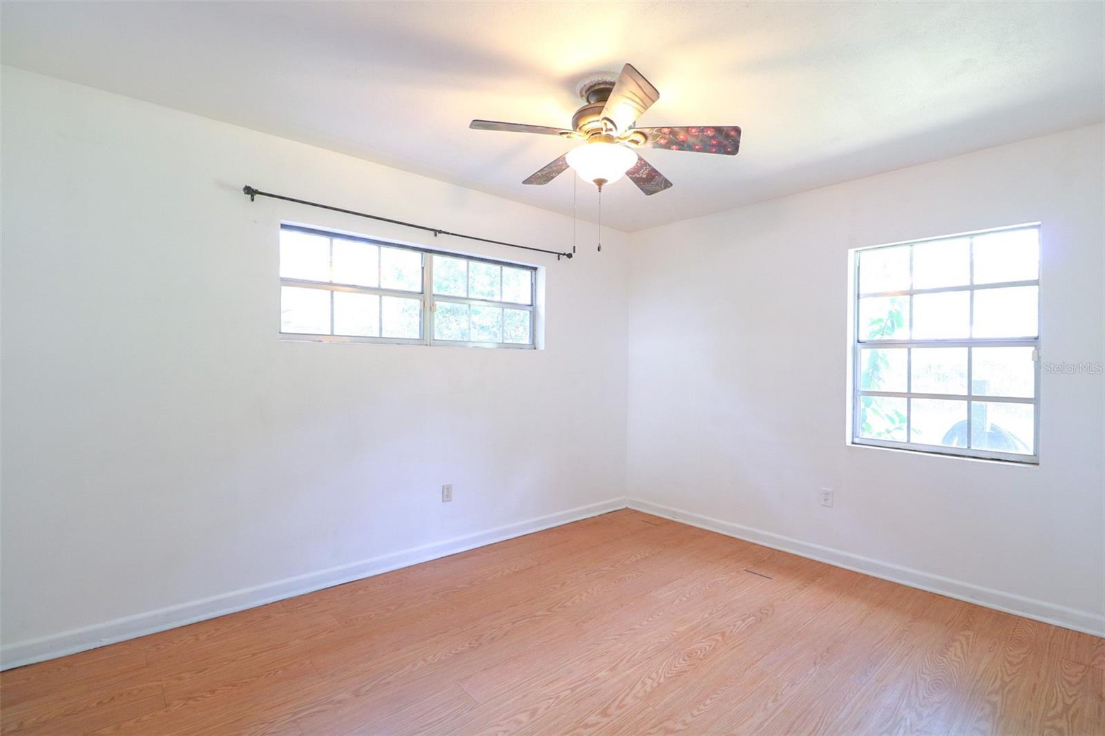 HIGHLAND COURT #4 - Residential Lease