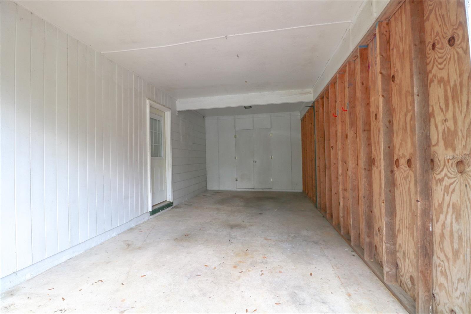 HIGHLAND COURT #4 - Residential Lease