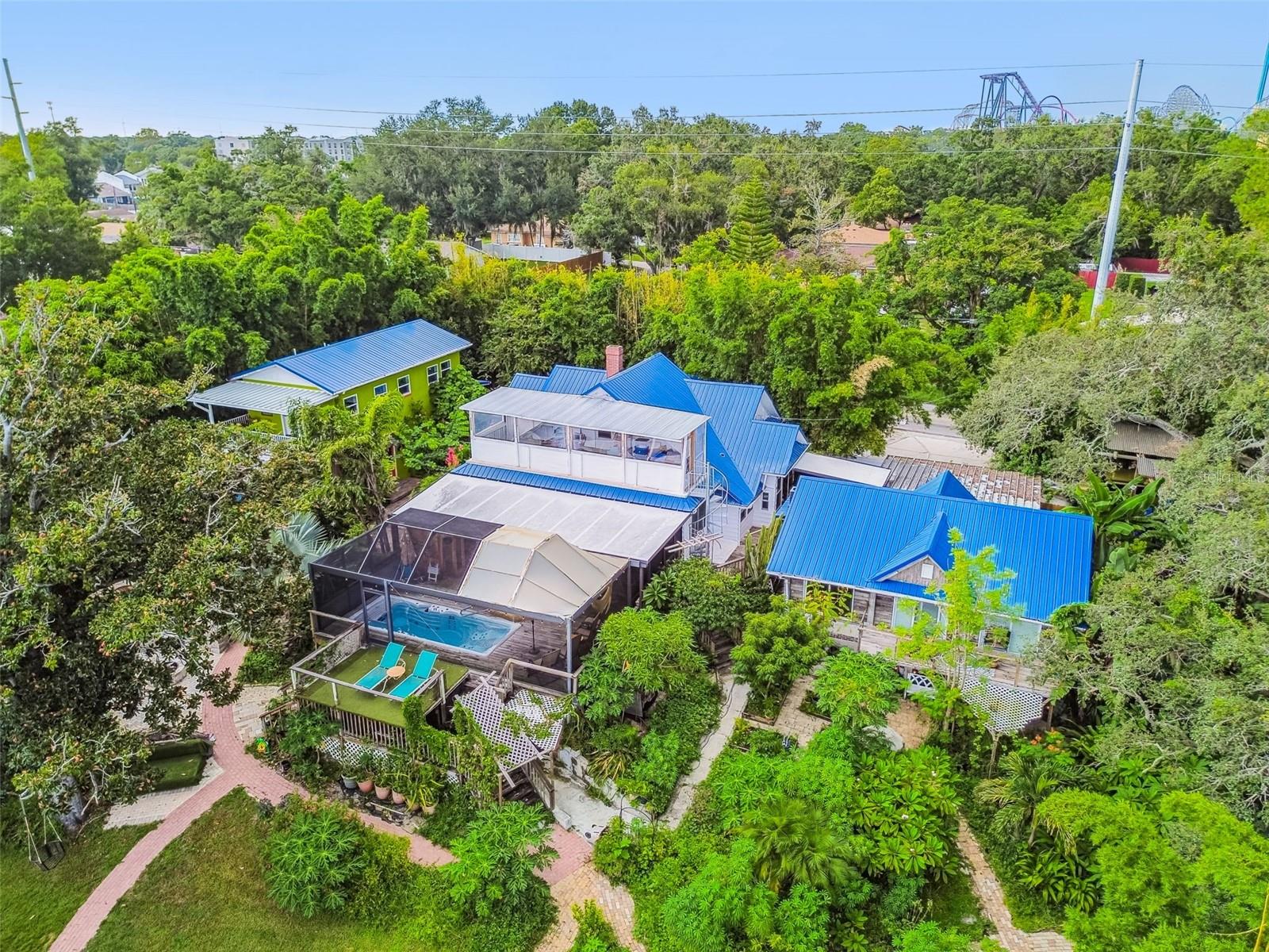 ALTOS VERDES - Residential Income