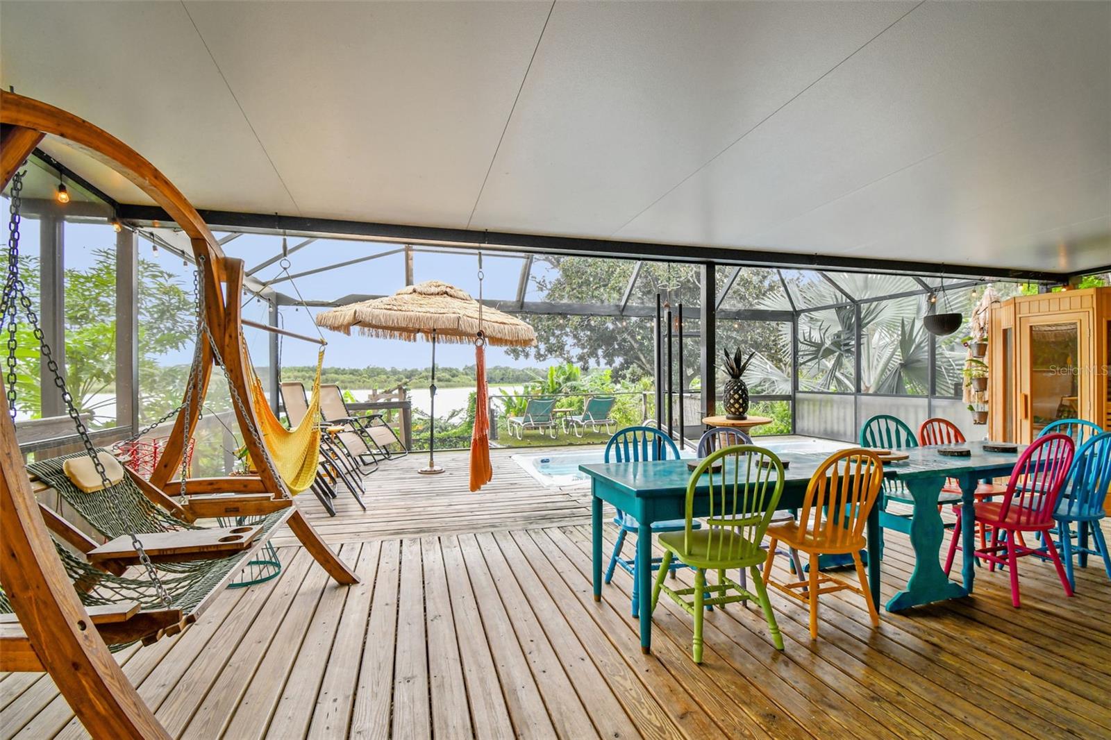 ALTOS VERDES - Residential Income
