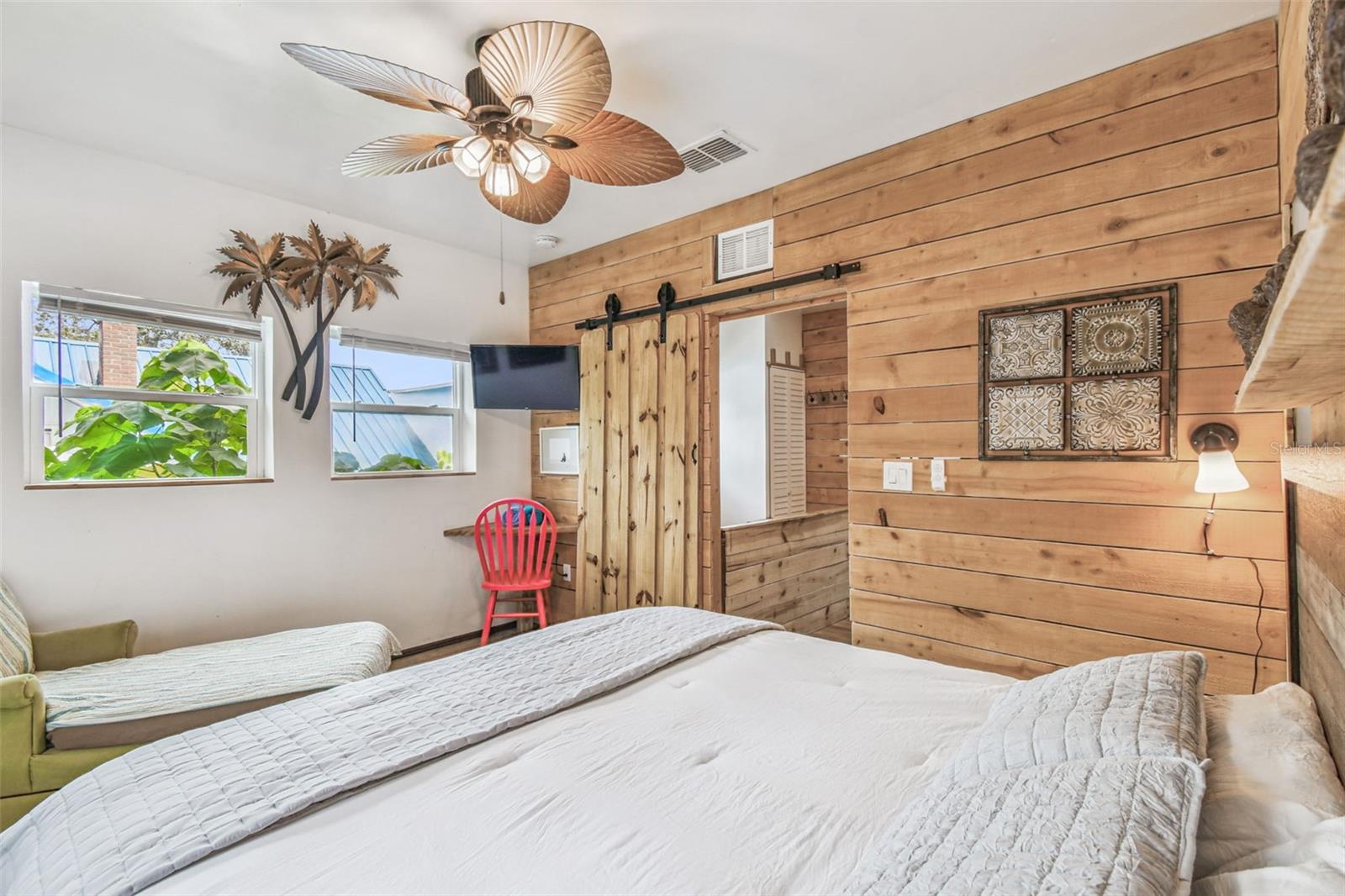 ALTOS VERDES - Residential Income