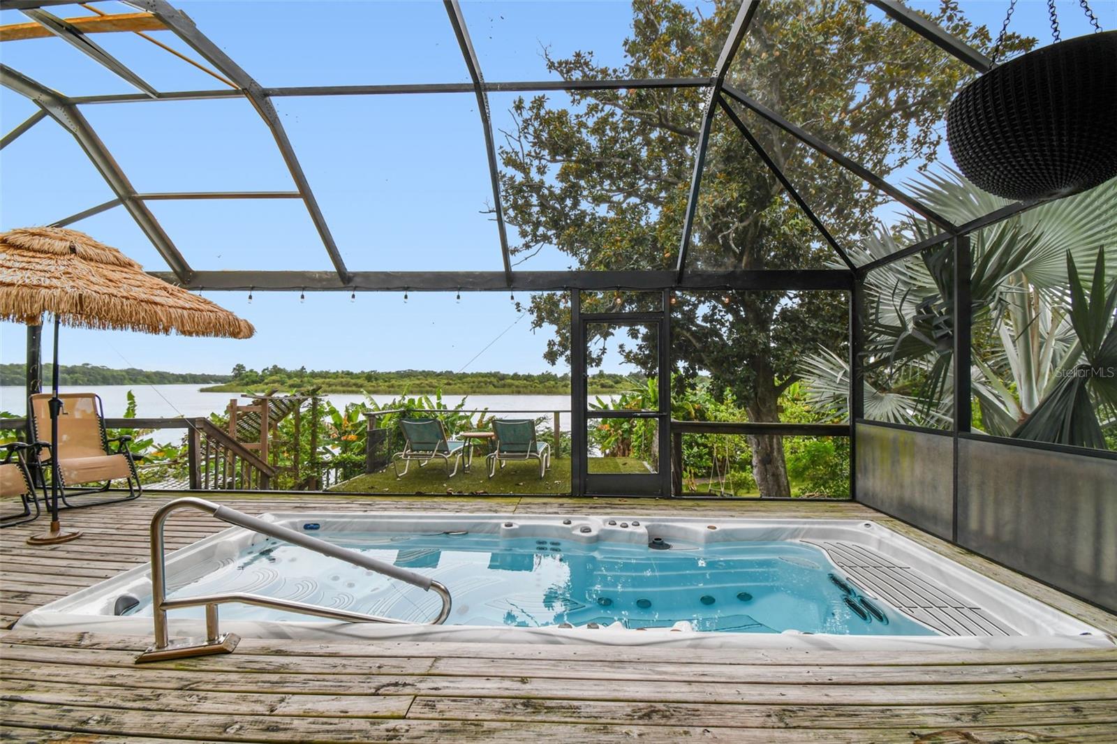 ALTOS VERDES - Residential Income