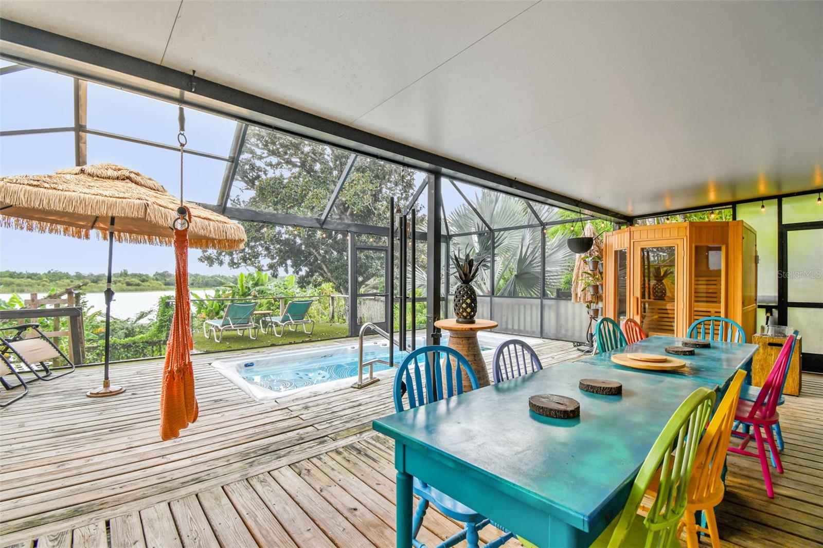 ALTOS VERDES - Residential Income