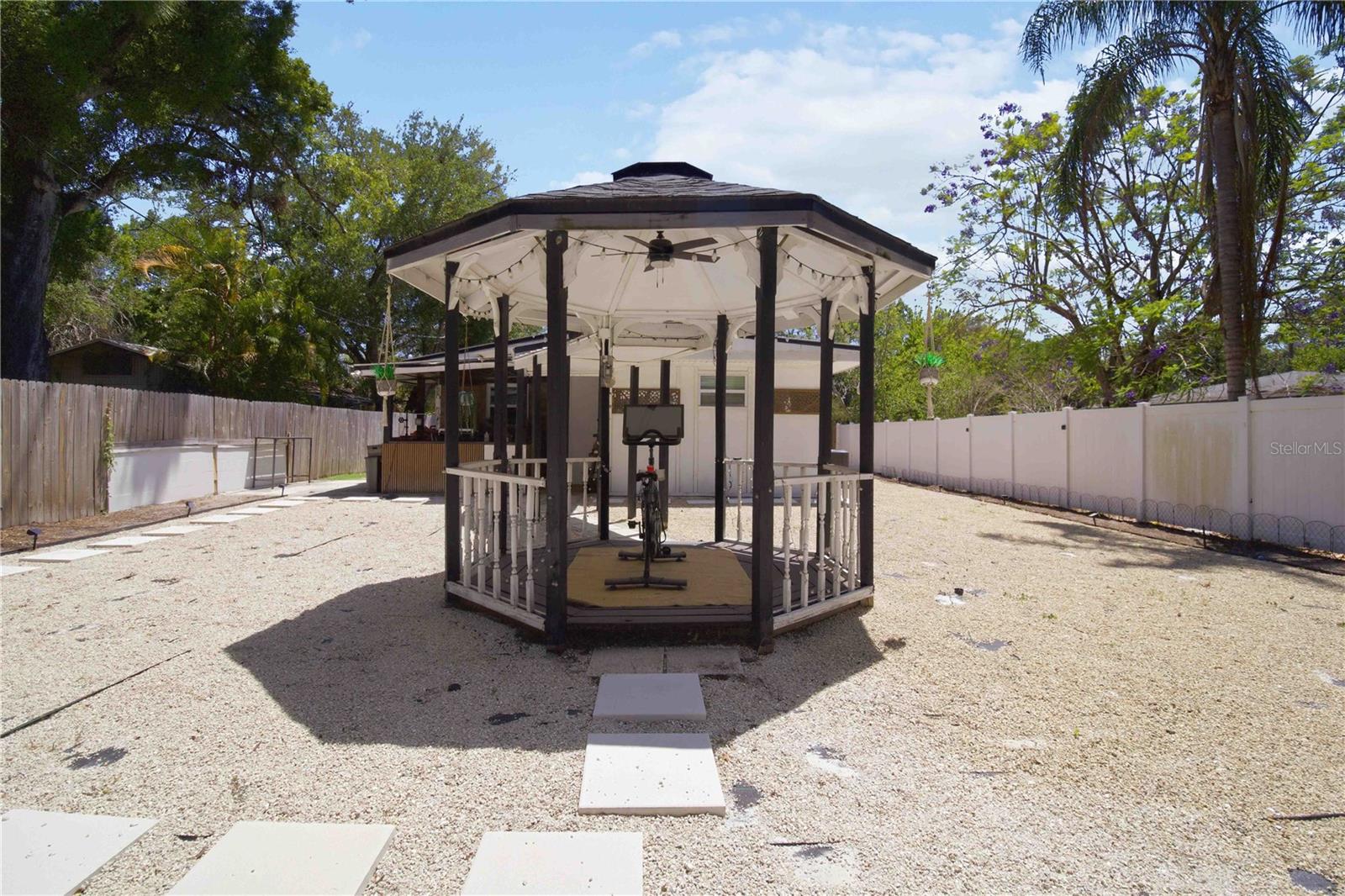 HUDSON PARK - Residential