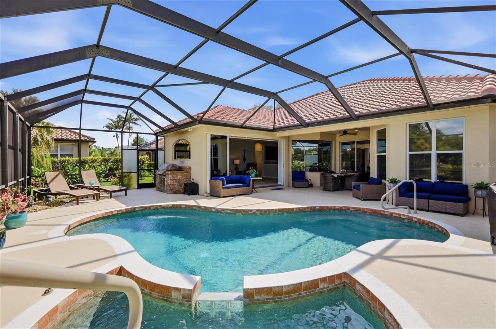 PARK TRACE ESTATES - Residential