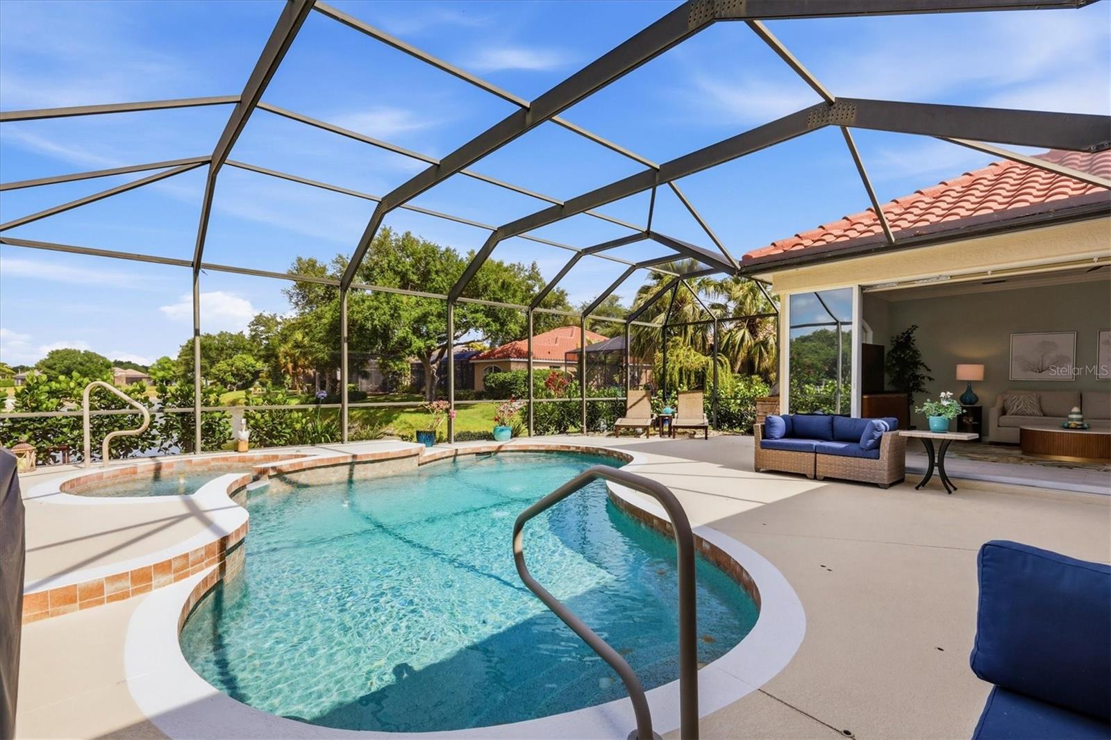 PARK TRACE ESTATES - Residential