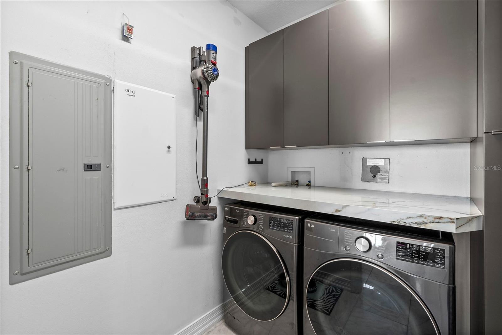 TOWERS OF CHANNELSIDE CONDOMIN - Residential