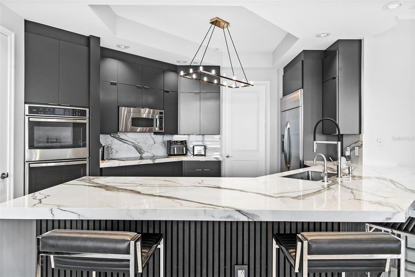 TOWERS OF CHANNELSIDE CONDOMIN - Residential