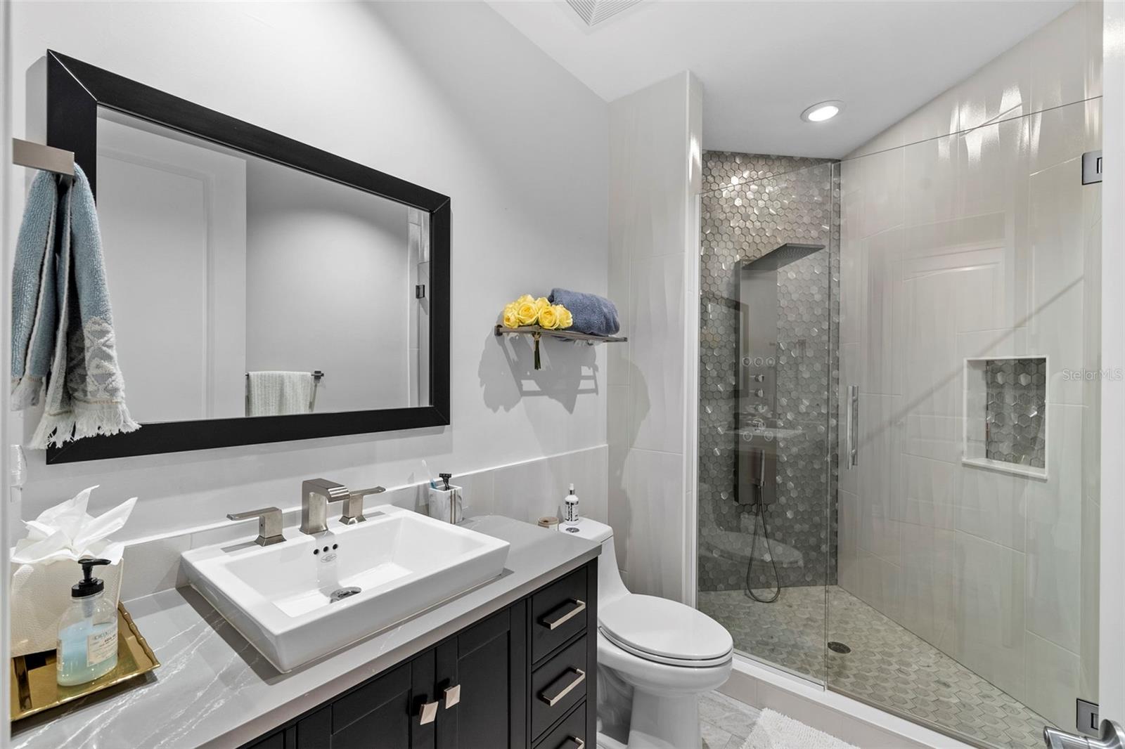 TOWERS OF CHANNELSIDE CONDOMIN - Residential