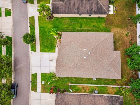 A home in VALRICO