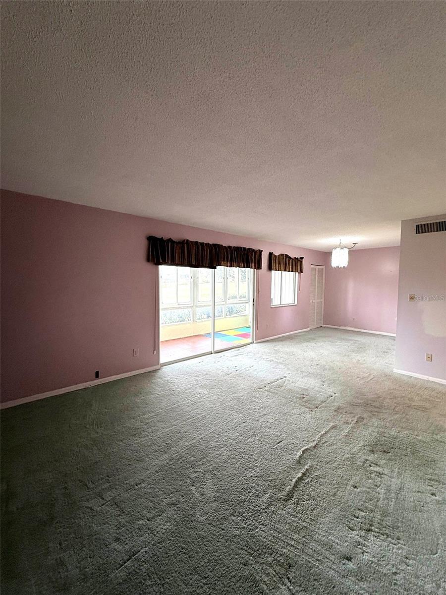 FAIRWAYS/SILVER SPGS SHRS CONDO - Residential