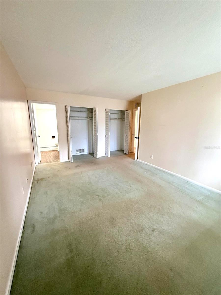 FAIRWAYS/SILVER SPGS SHRS CONDO - Residential