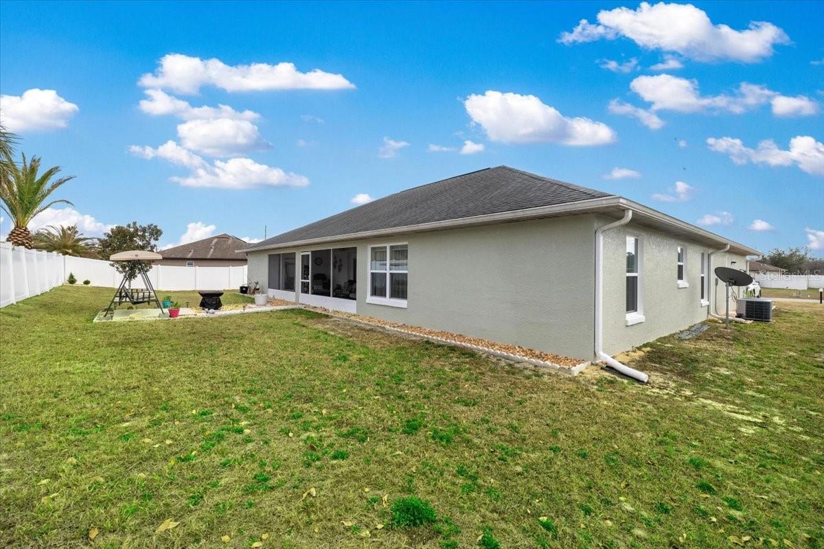 MEADOW GLENN UN 01 - Residential