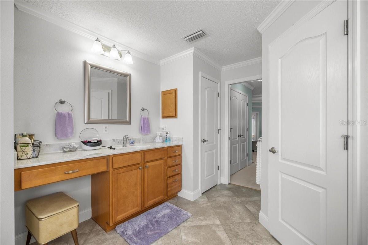 MEADOW GLENN UN 01 - Residential