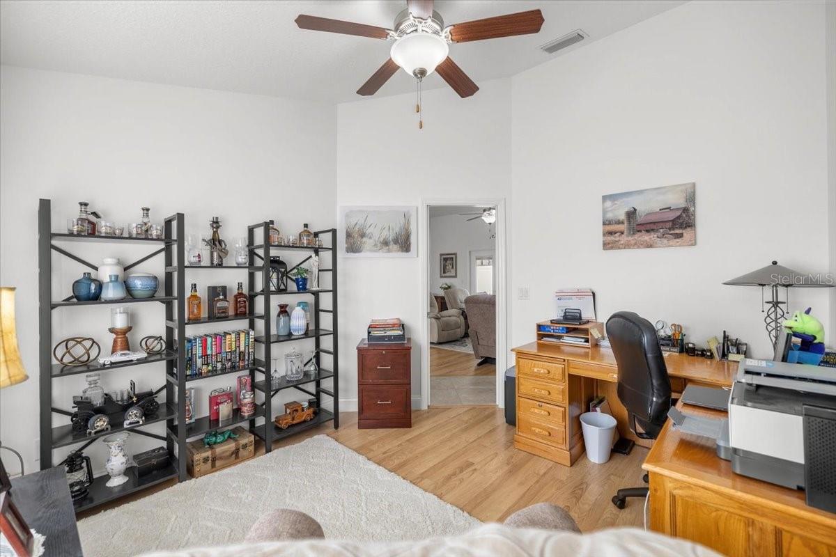 MEADOW GLENN UN 01 - Residential