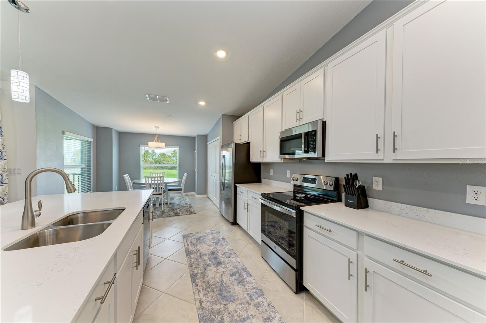 WELLEN PARK GOLF & COUNTRY CLUB - Residential