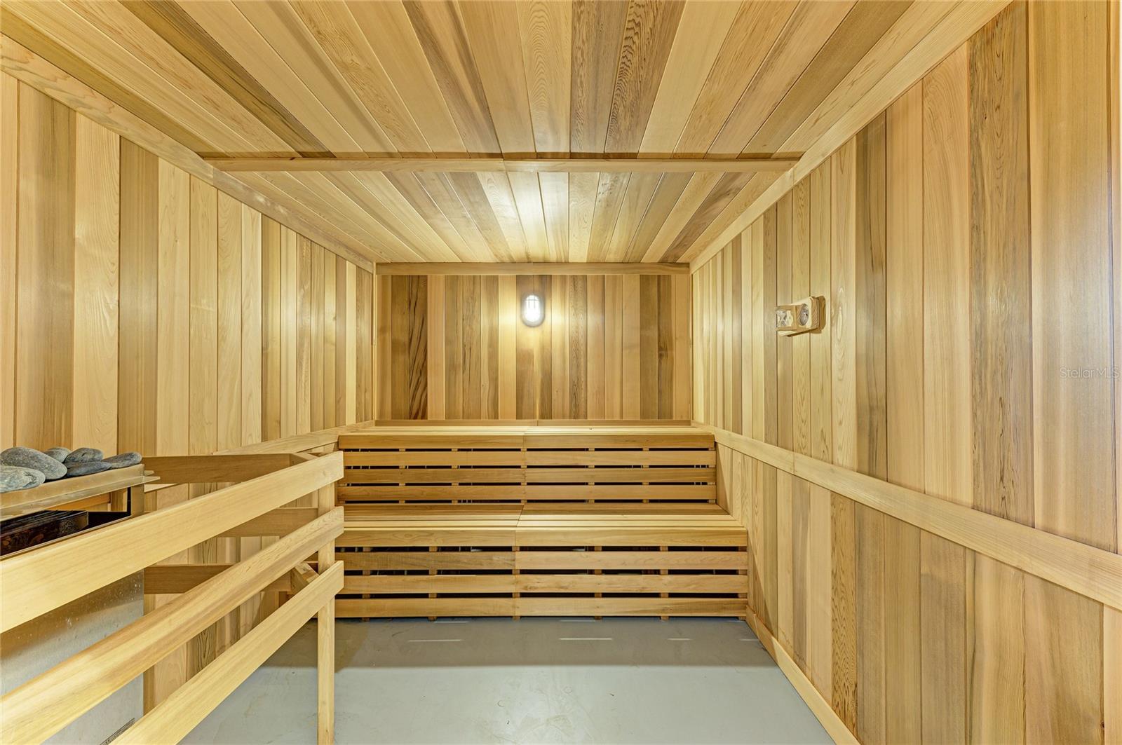 WELLEN PARK GOLF & COUNTRY CLUB - Residential