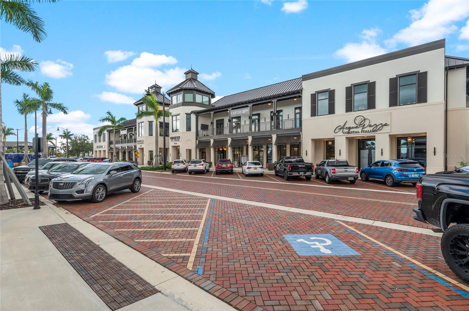 WELLEN PARK GOLF & COUNTRY CLUB - Residential