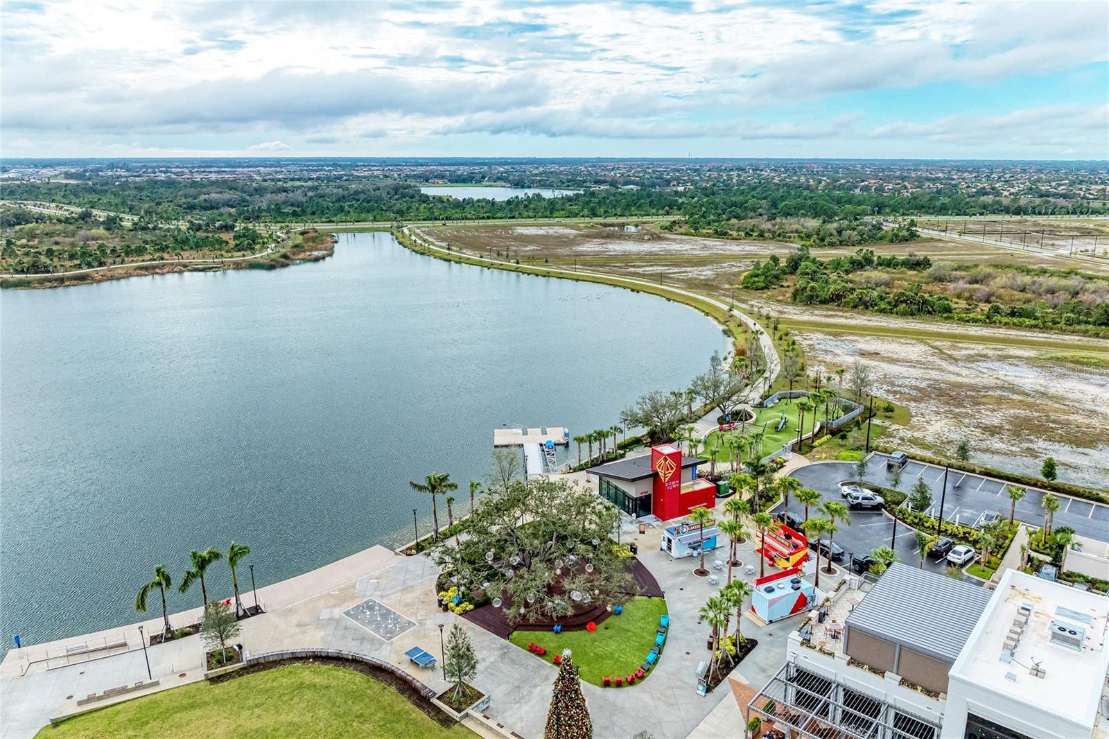 WELLEN PARK GOLF & COUNTRY CLUB - Residential