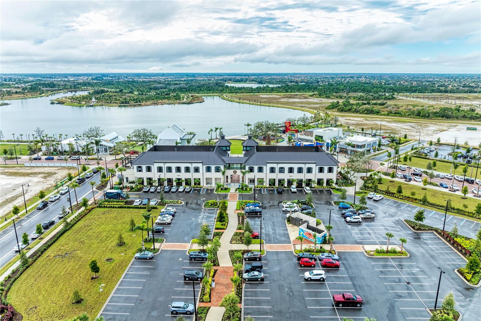 WELLEN PARK GOLF & COUNTRY CLUB - Residential